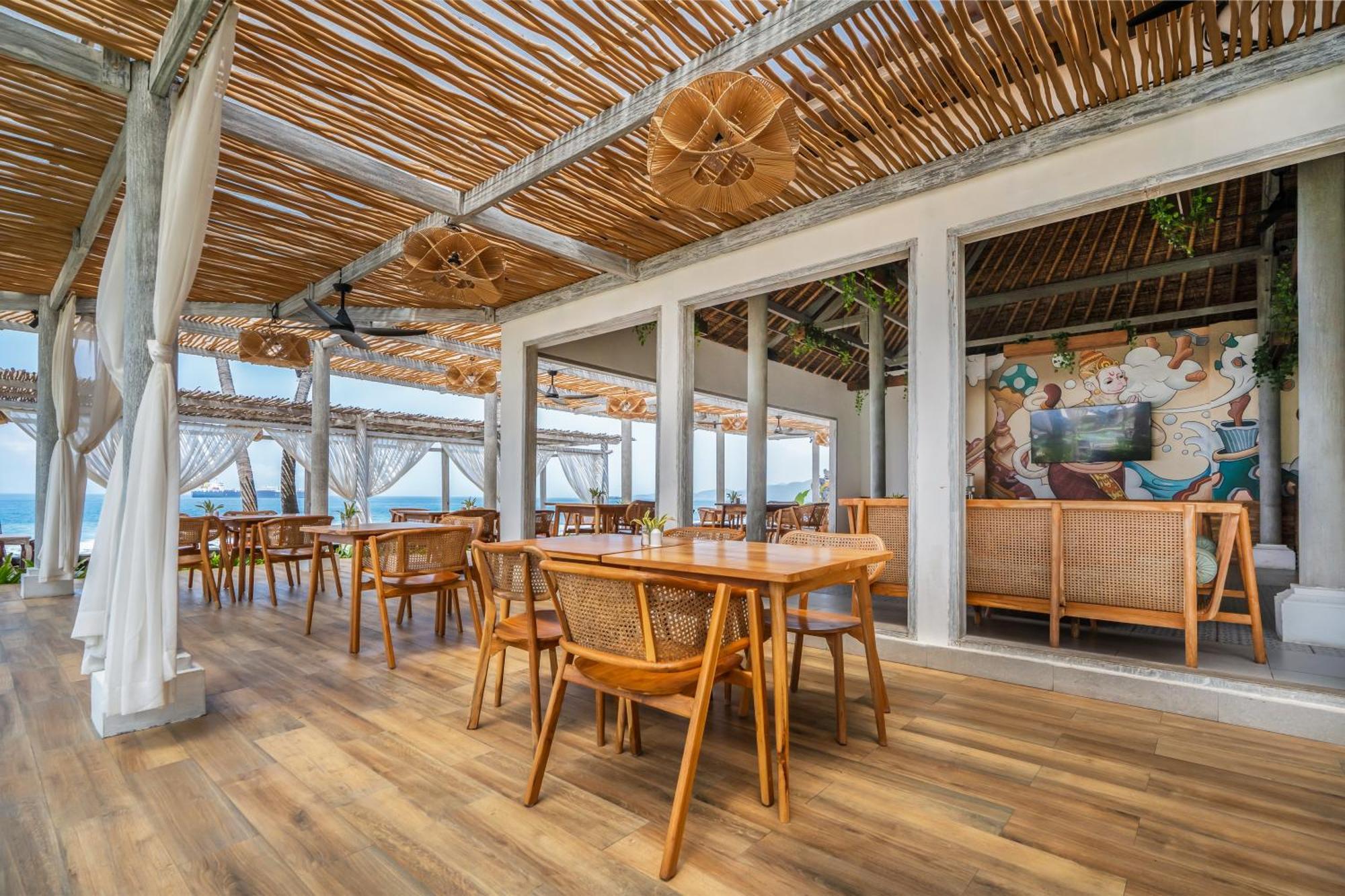 Candidasa Nirwana Beach & Resort מראה חיצוני תמונה The interior of the restaurant