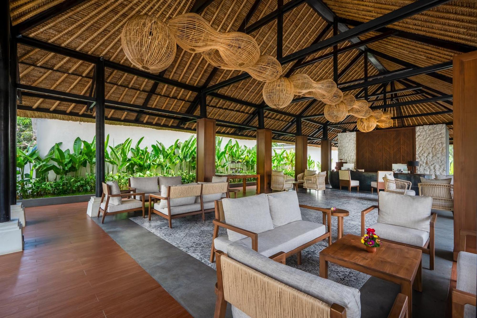 Candidasa Nirwana Beach & Resort מראה חיצוני תמונה The lobby at the Andaz Bali